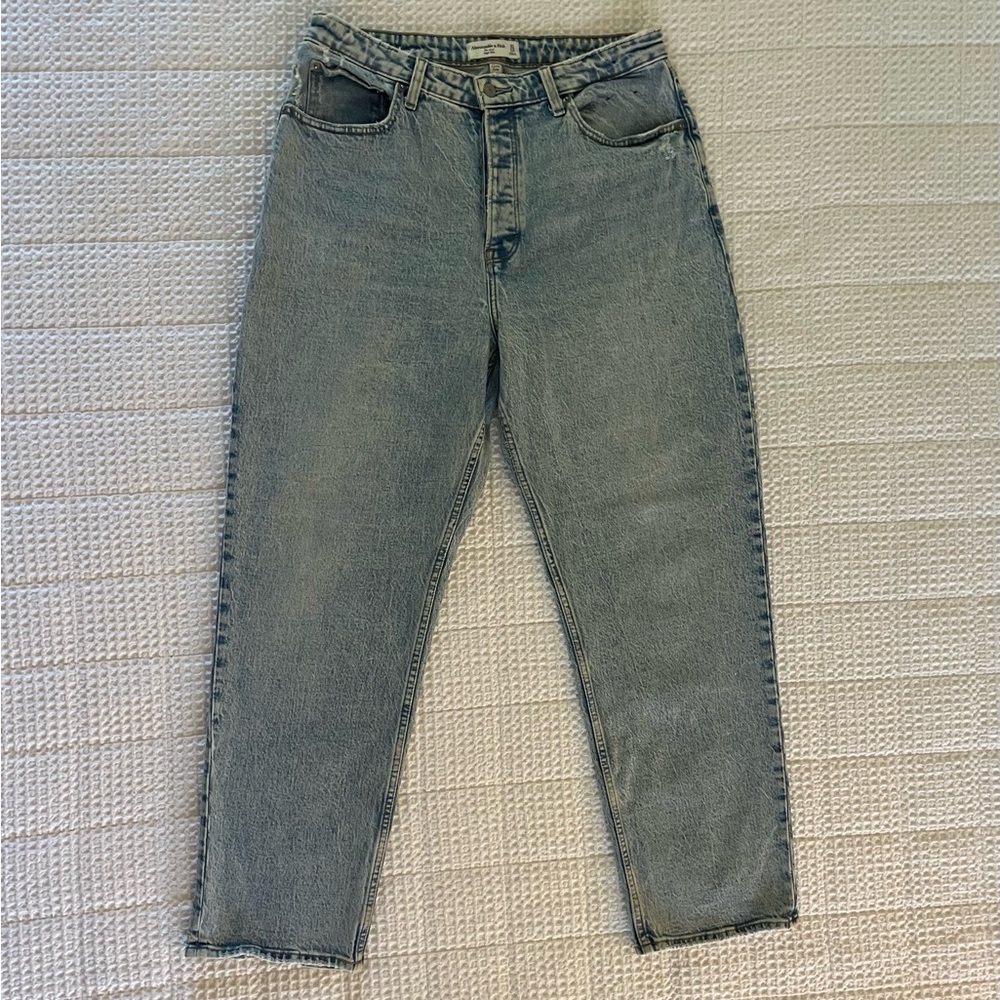 Abercrombie & Fitch Light Wash The Dad High Rise Curve Love Jeans